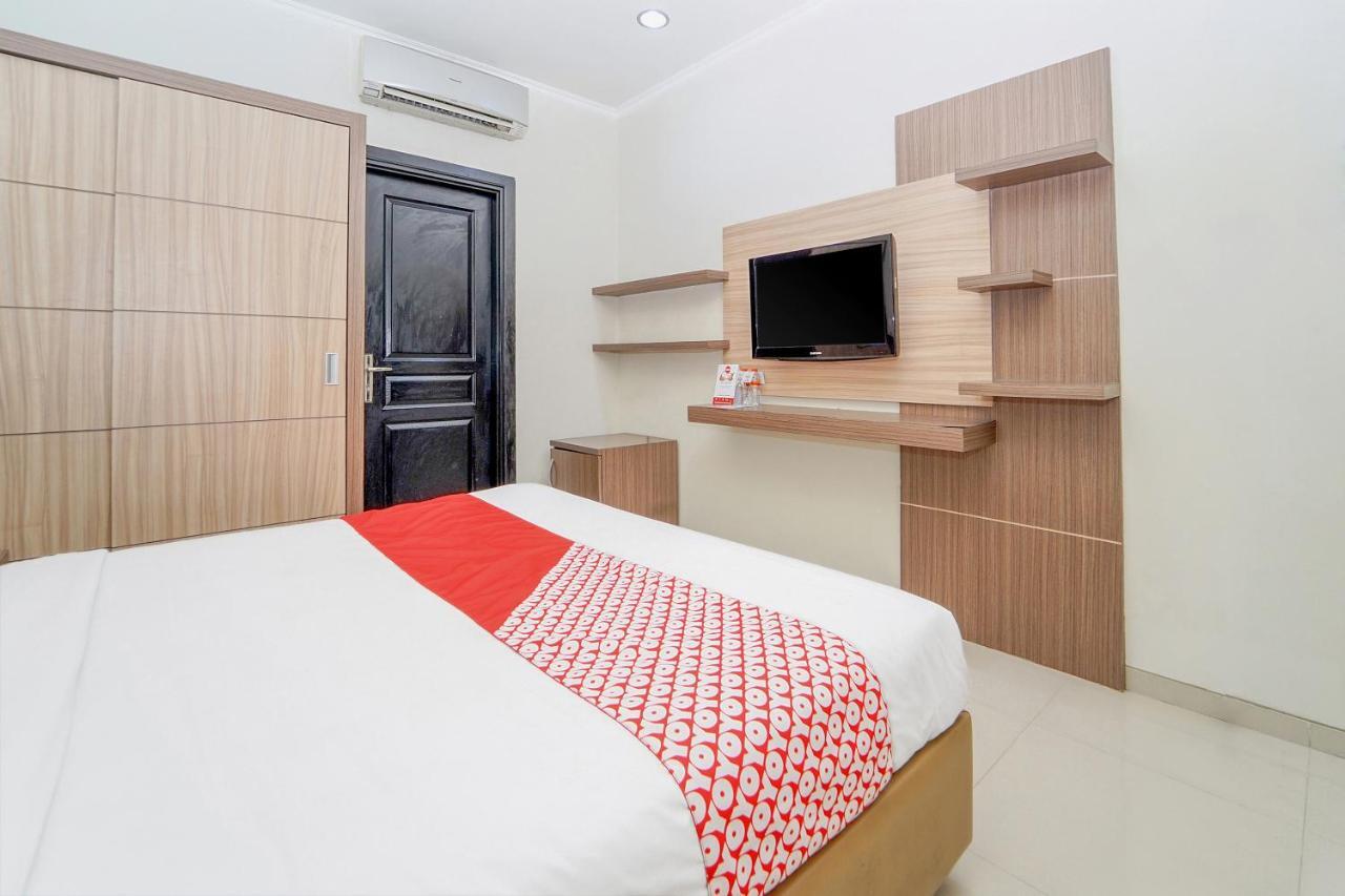 Maumu Hotel & Lounge سورابايا المظهر الخارجي الصورة