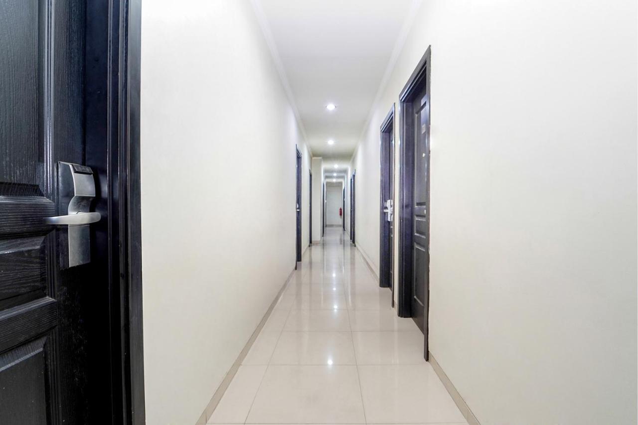 Maumu Hotel & Lounge سورابايا المظهر الخارجي الصورة